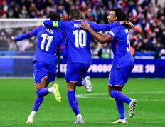 IM Sport-包含欧预赛：法国胜出，领跑小组的词条