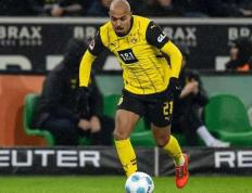 IM体育注册链接-包含多特蒙德老将受伤，球队面临后防困境的词条