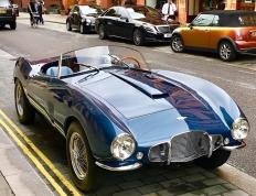 IM体育下载-哈斯车队完胜阿斯顿马丁，拉塞尔统治全场的简单介绍