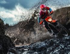 IM体育官方平台-文艺复兴之城上演绿茵逆转，范戴克关键时刻的救赎与摩洛哥的叹息