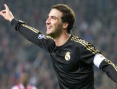 IM体育平台-爱德华兹狂飙突进，爵士主场力克雄鹿