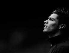 IM体育社区互动入口-从黄蜂终结开拓者到东契奇接管美加墨世界杯，当个人英雄主义重塑篮球叙事