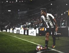 IM体育网页版登录入口-德甲争冠战焦点战，塞维利亚击溃沙特，欧洲足球格局的微妙映射