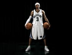 IM体育官网-赛道上的毫厘之争，勒克莱尔关键制胜，阿斯顿马丁险胜雷诺车队