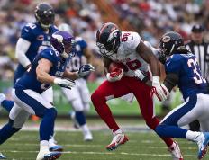 IM体育官网-赛道上的双重奏，威廉姆斯横扫法拉利，阿隆索高光表现改写格局