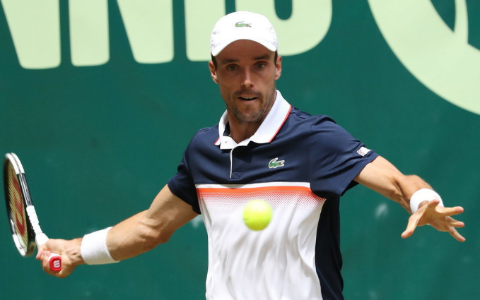 IM体育下载-西班牙击剑选手连胜两轮，晋级四强