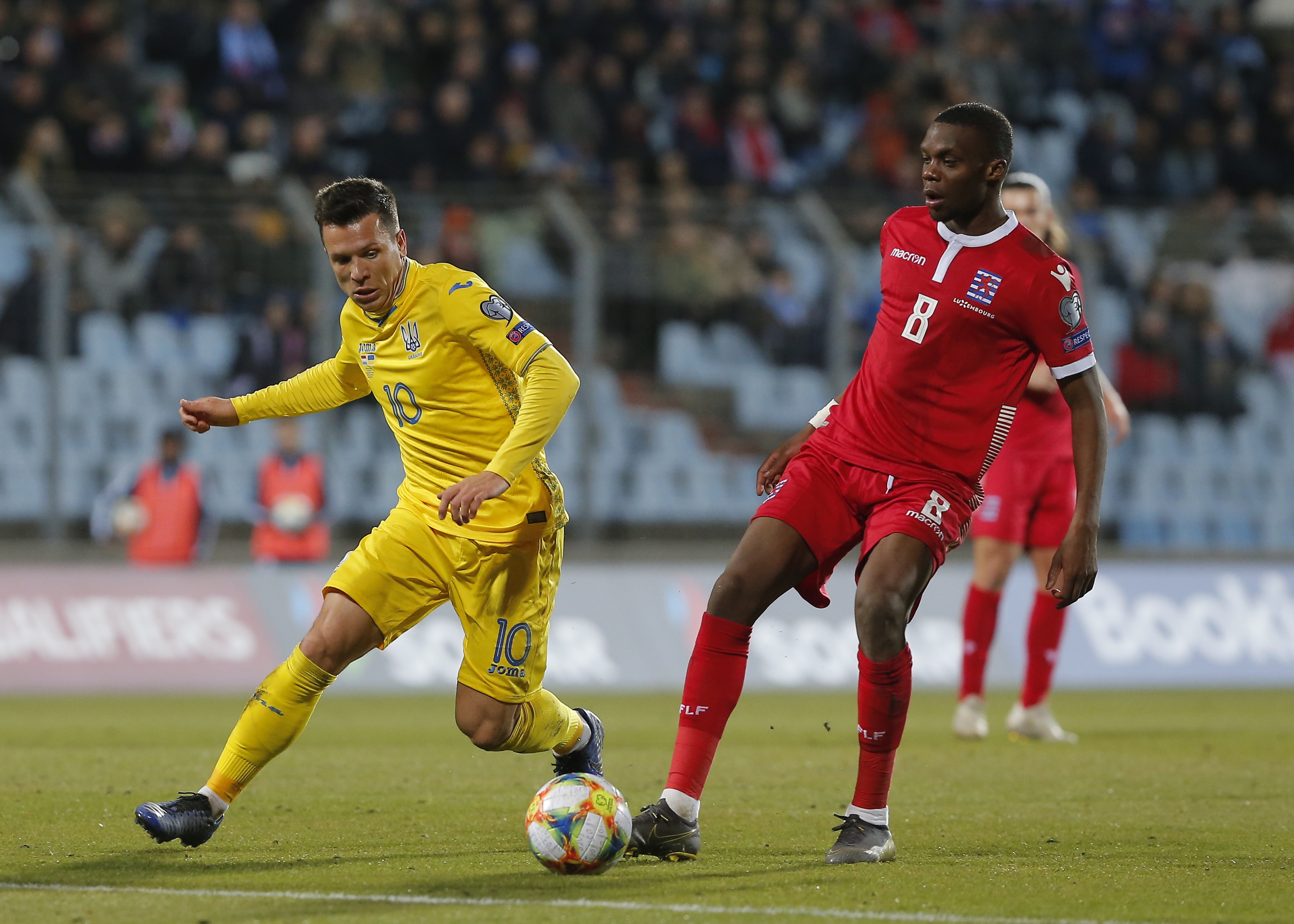 IM体育官方网站-丹麦队决胜卢森堡队，谋求杀入欧洲杯半决赛