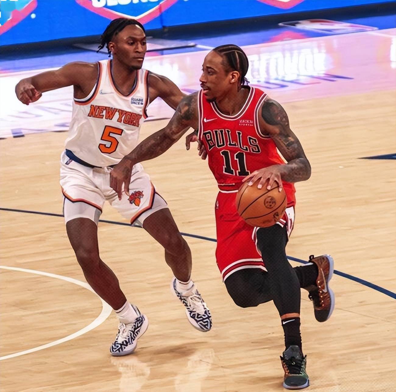 IM体育动画直播通道-尼克斯击败魔术,巴雷特砍下分