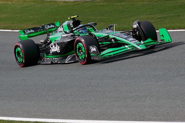 IM体育数据分析平台-关于索伯车队力克雷诺车队，周冠宇惊艳四座的信息