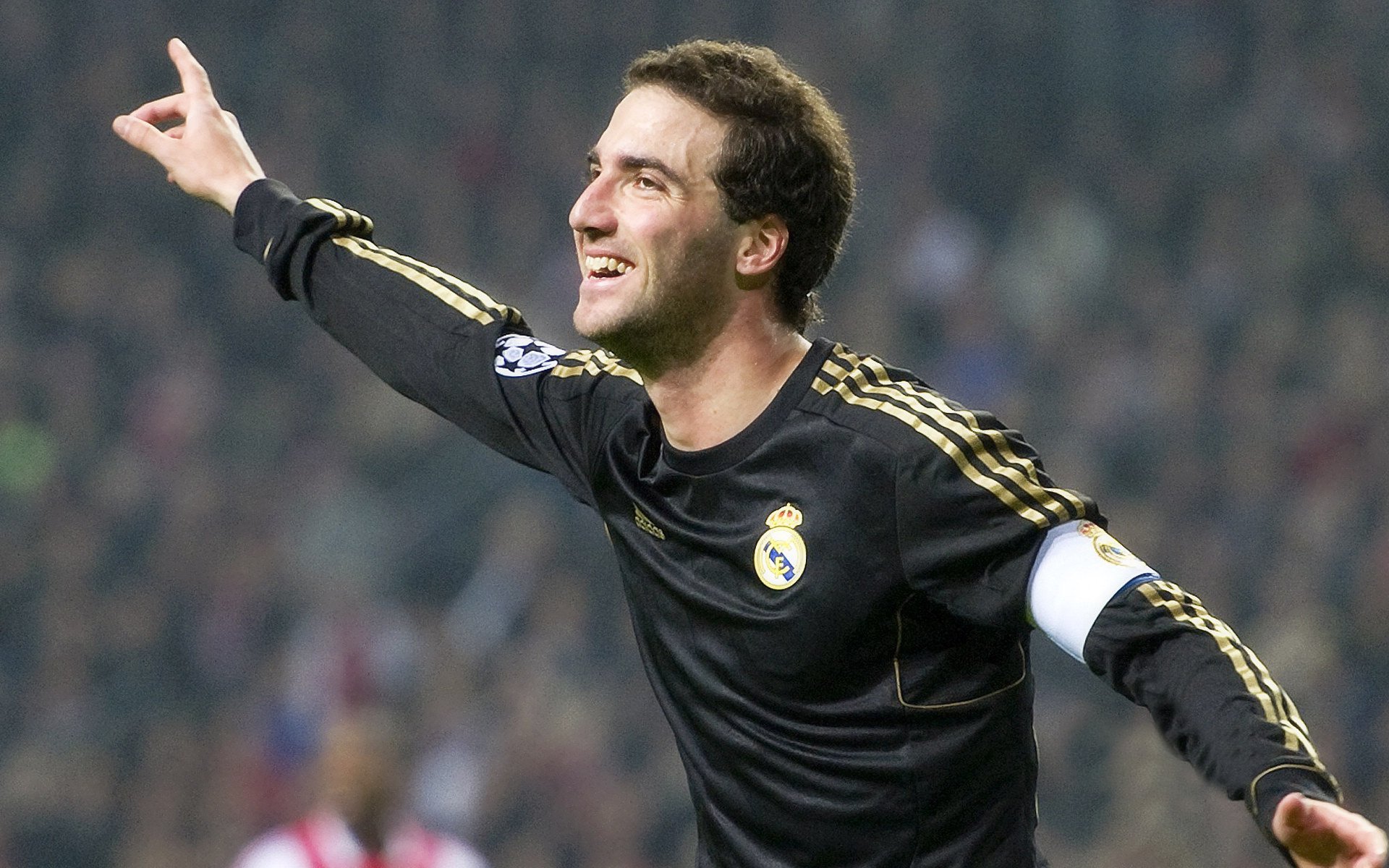 IM体育下载-詹姆斯全场最佳无争议，魔术节奏掌控火箭