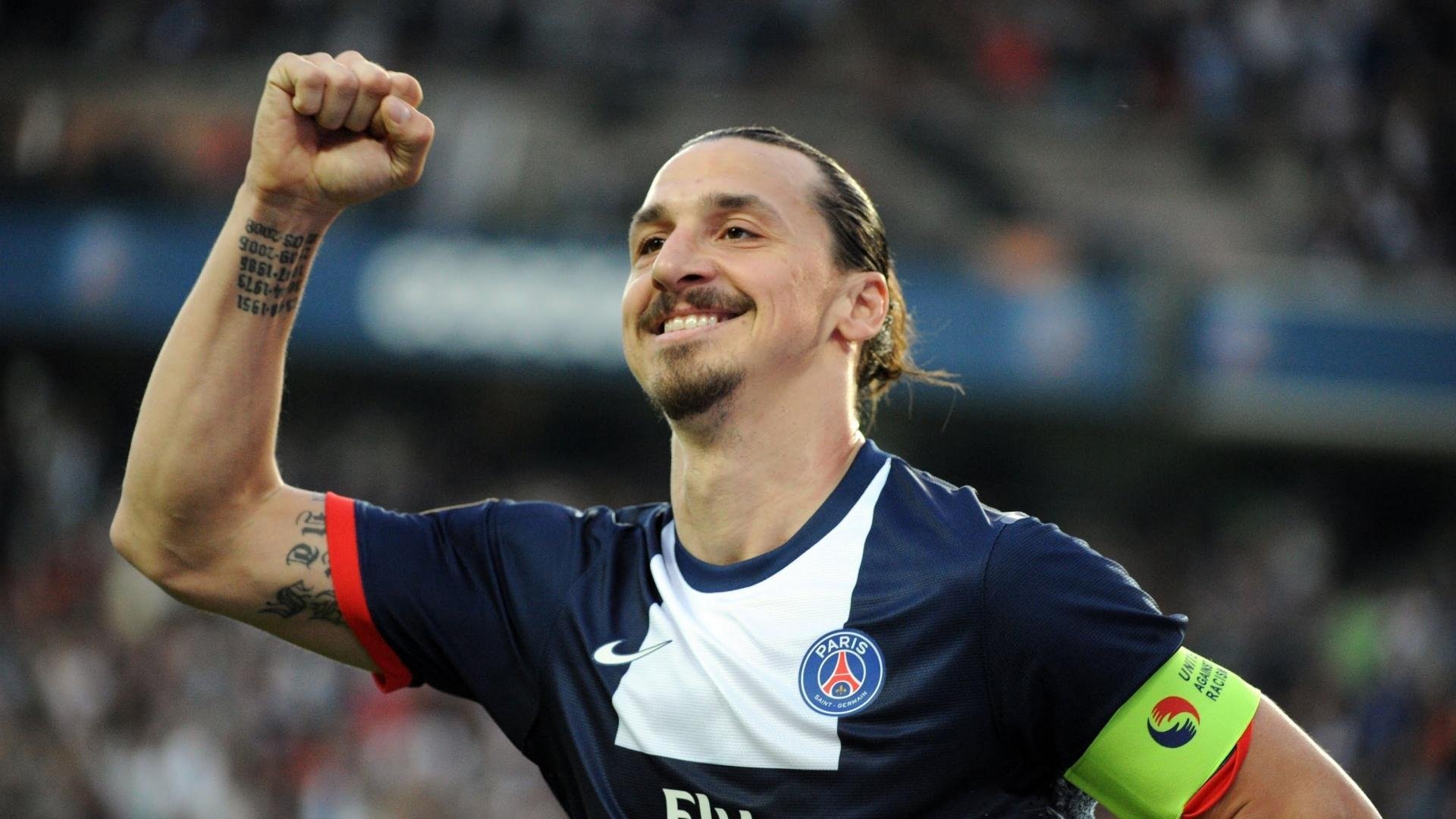 IM体育网页版登录入口-独一骑绝尘，塞恩斯率雷诺铁骑碾压索伯，诠释赛道唯一性